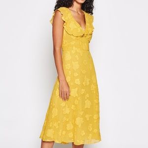 JOIE Adella ruffle-trimmed fil coupé georgette mid